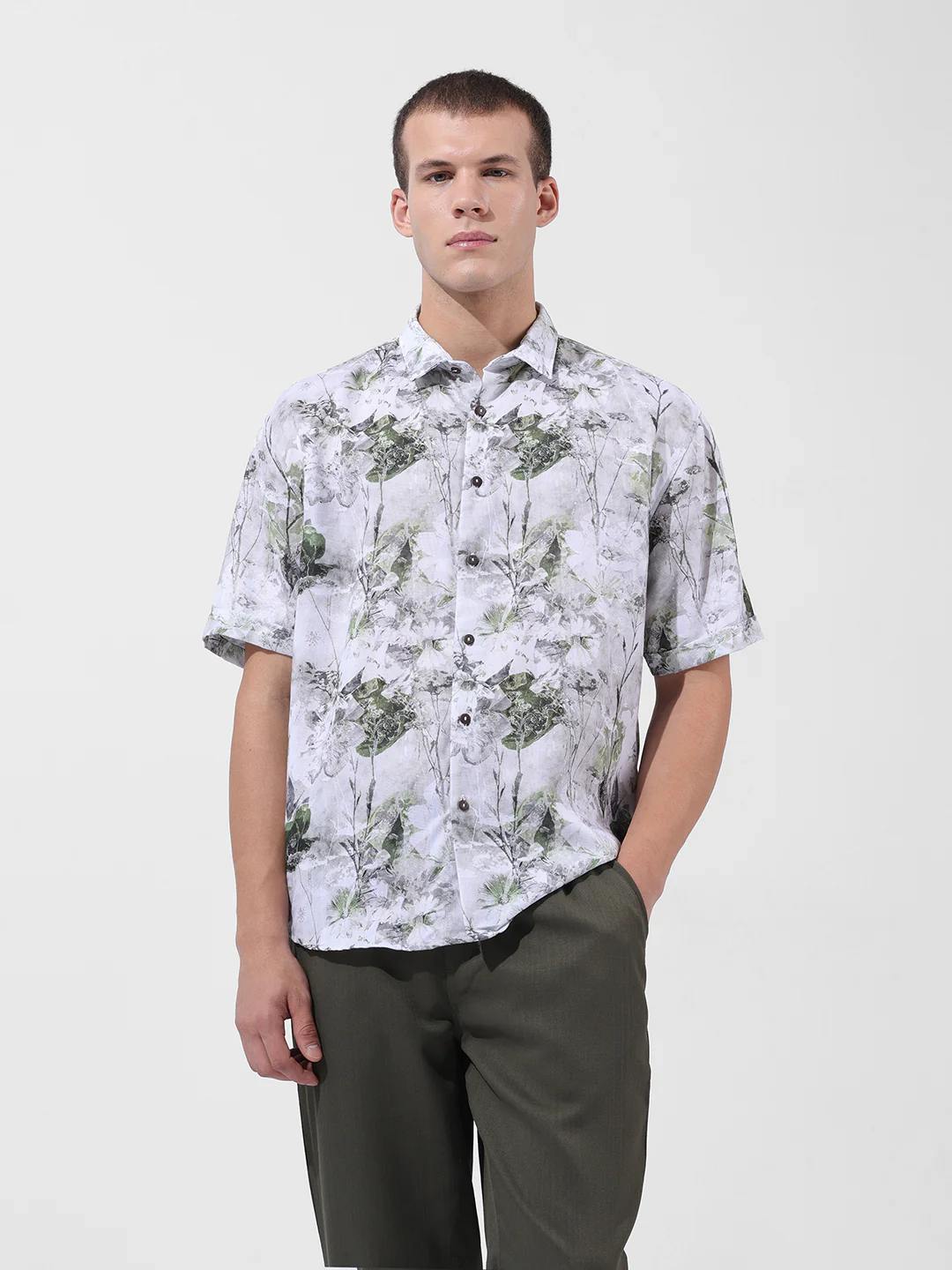 Men's White Relaxed Fit Solid Resort Wear Shirt - Image 7