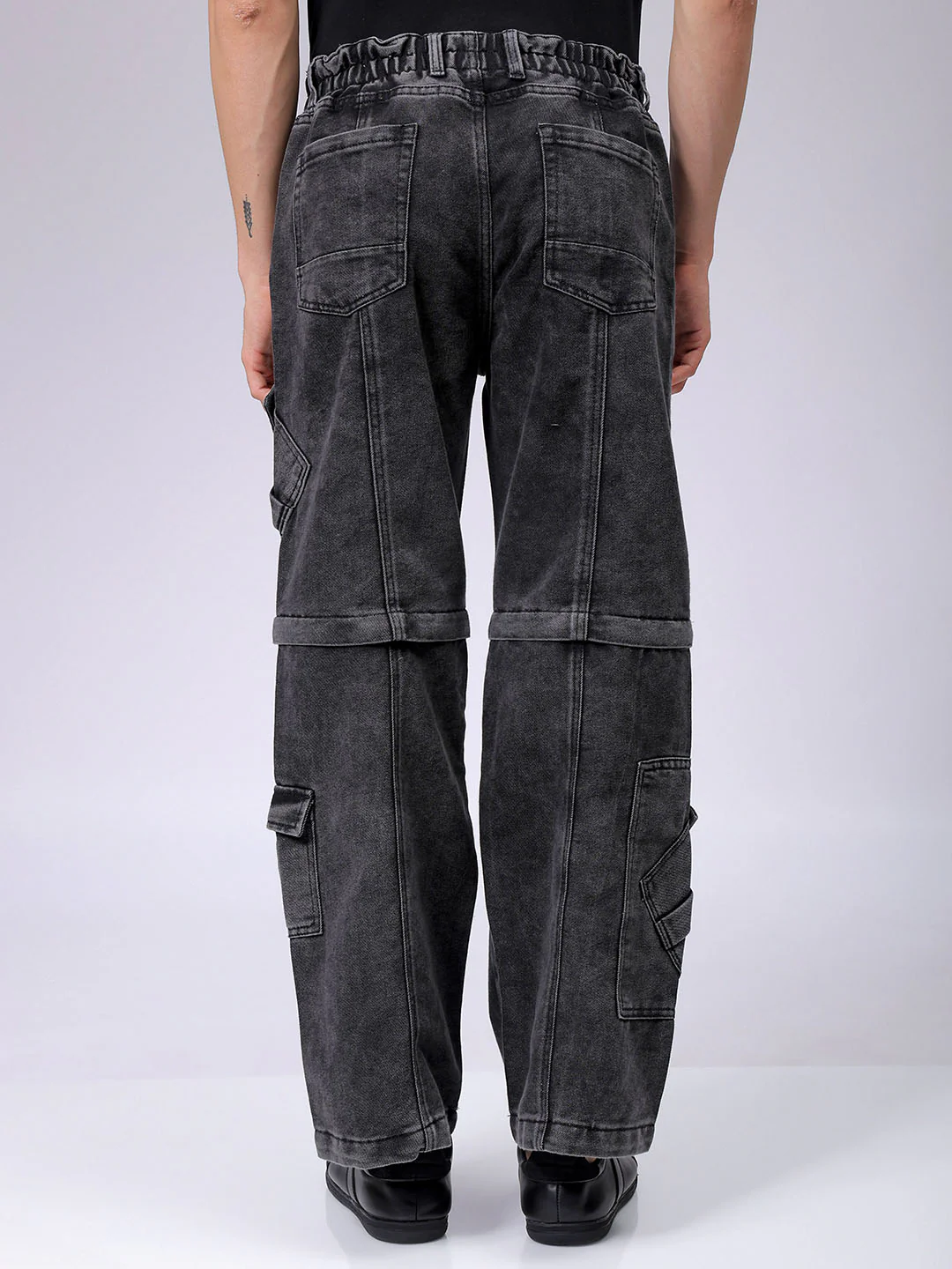 Men's Charcoal Black Wide Leg Fit Solid Utility Jeans - Image 5