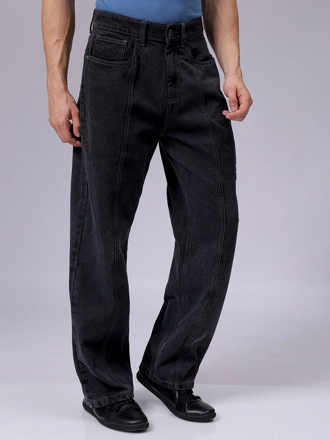 Men's Charcoal Wide Leg Fit Solid Utility Jeans - Image 4