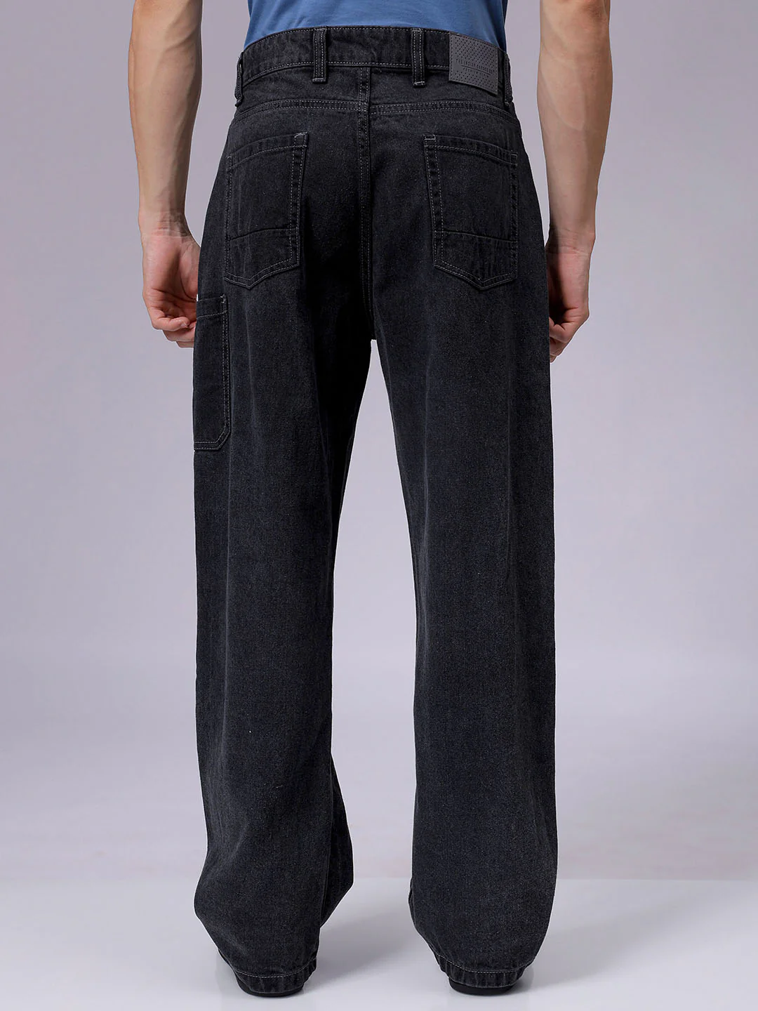 Men's Charcoal Wide Leg Fit Solid Utility Jeans - Image 5