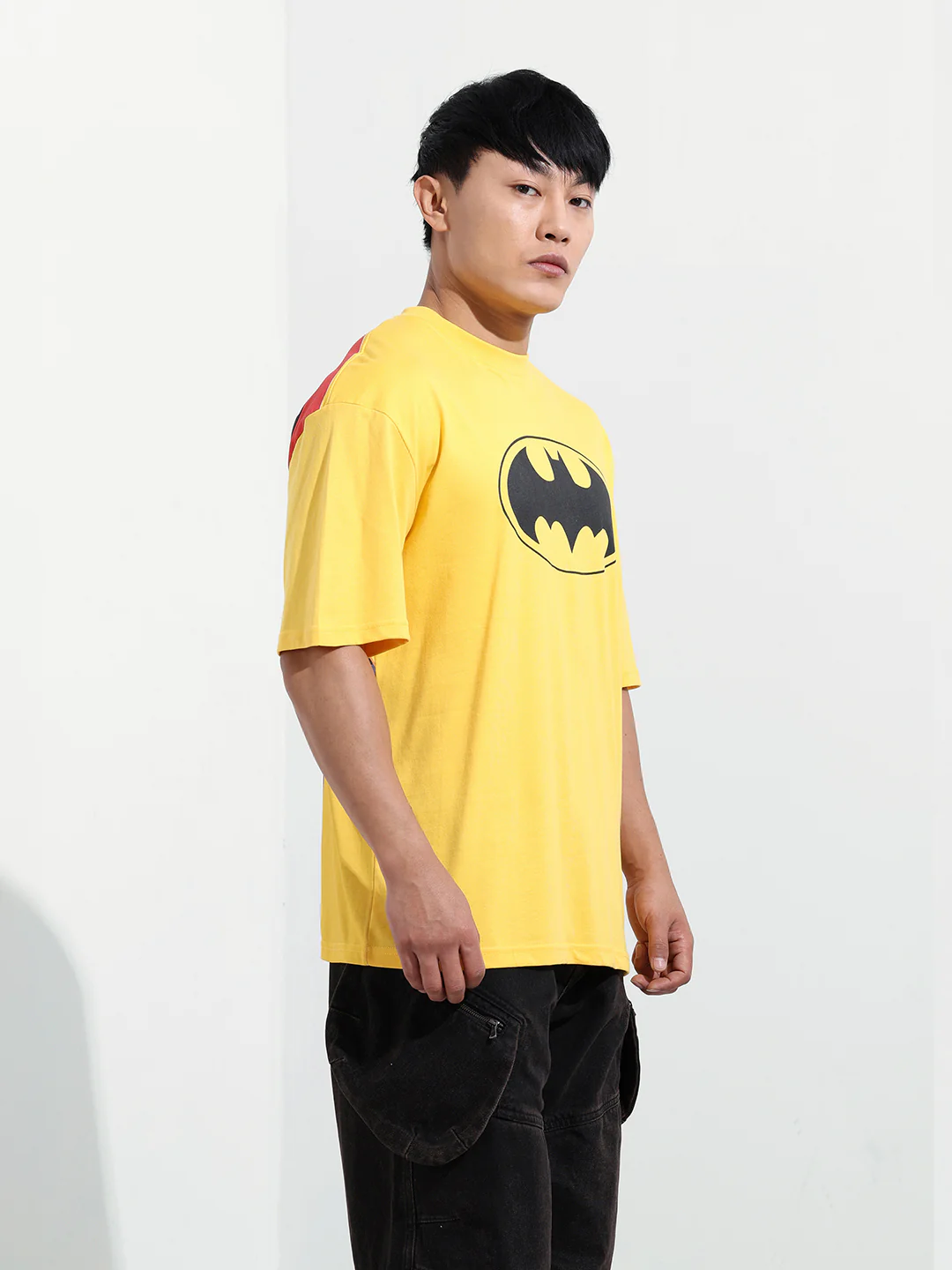 Men's Yellow Boxy Fit Character Batman Printed Crew Neck T-Shirt - Image 3