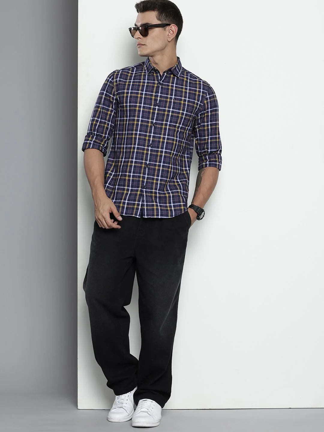 Men's Blue Slim Fit Checked Casual Shirt - Image 4
