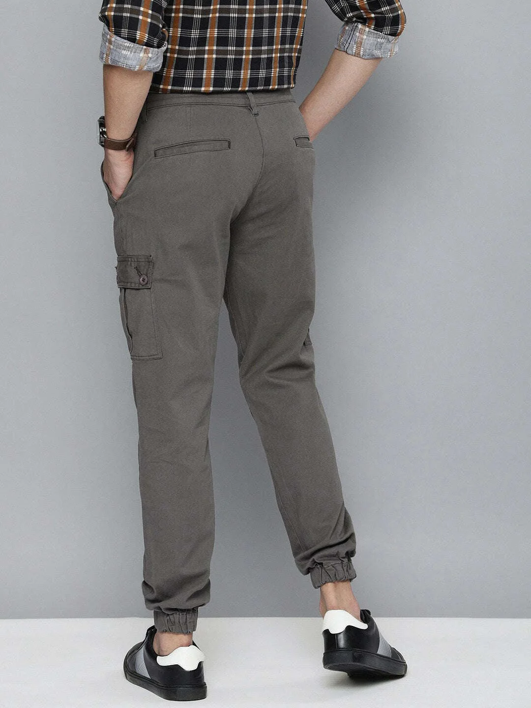 Men's Grey Slim Fit Solid Utility Cargo - Image 3